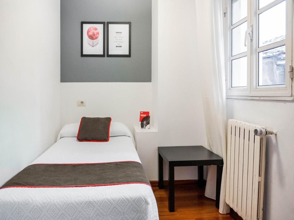 Oyo Hospedaje La Tita Santiago de Compostela Exteriér fotografie